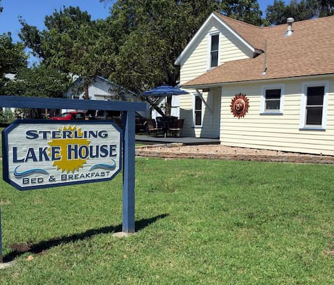 Sterling House | Sterling Lake House