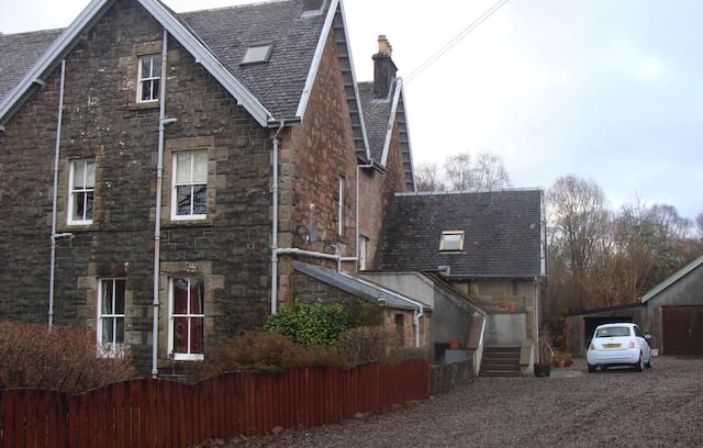 Taynuilt Bed & Breakfast | Clachacharra sleeps 4. Former Temperance Hotel