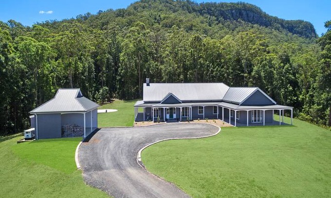 Budgong House | Kangaroo Valley - Lymbery House - home with a view