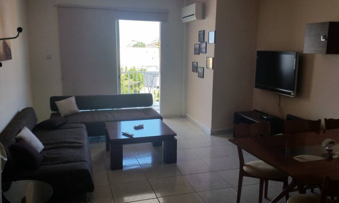 Paphos Apartment | Luxury 2 bedroom Flat in Kato Paphos