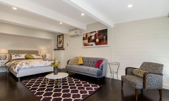 Olinda House | Olinda Stylish Forest View Retreat with Spa