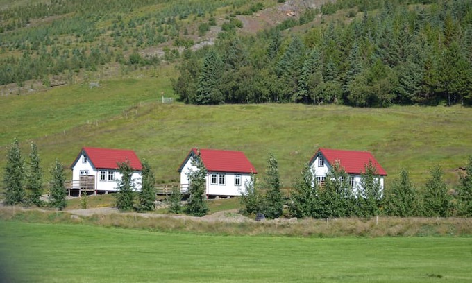 Borgarnes Villa | Brekka 2 - Cozy cottage between mountain and river