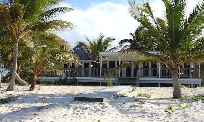 Whitby Cabin | Whitby Beach Cottage, North Caicos