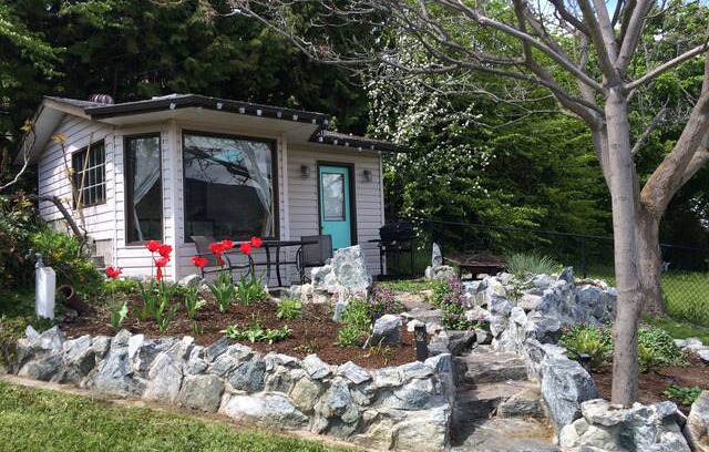 Central Okanagan Cabin | The Bunkie