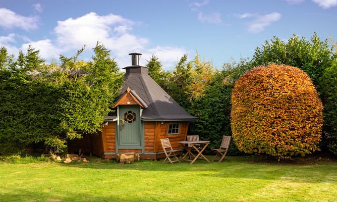 Kendal Other | The Den - Scandinavian BBQ Cabin - Lake District