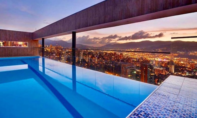 Las Lomas I Apartment | El Poblado / Medellin - Energy Living 1202
