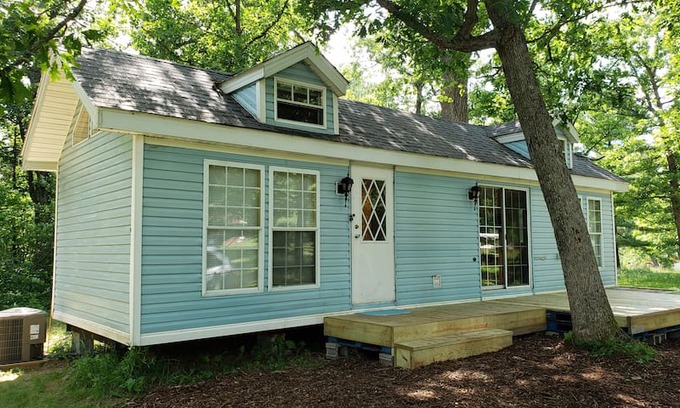 Adams County House | Blue Belle - Tiny House in the 100 Acre Woods