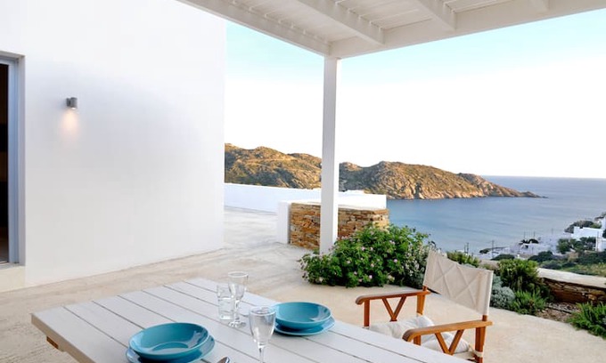 Ios Town Apartment | Theros apartments Mylopota Bay