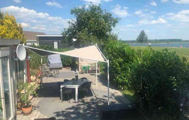 Lathum Villa | „Carpe Diem“ mit Seeblick und direktem Seezugang