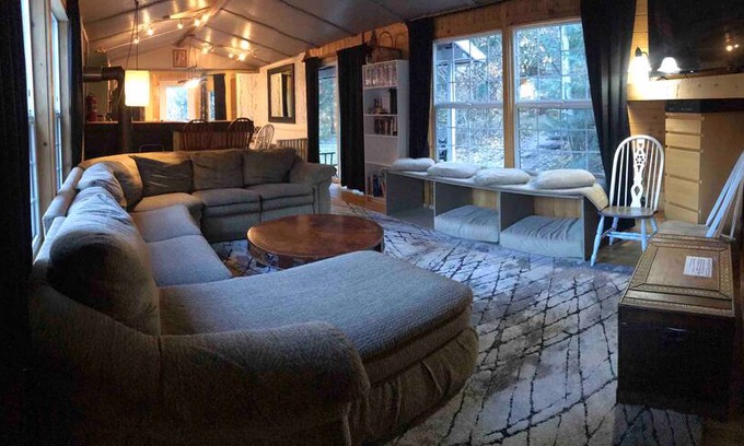 Leavenworth House | The Soft Landing sleeps 8