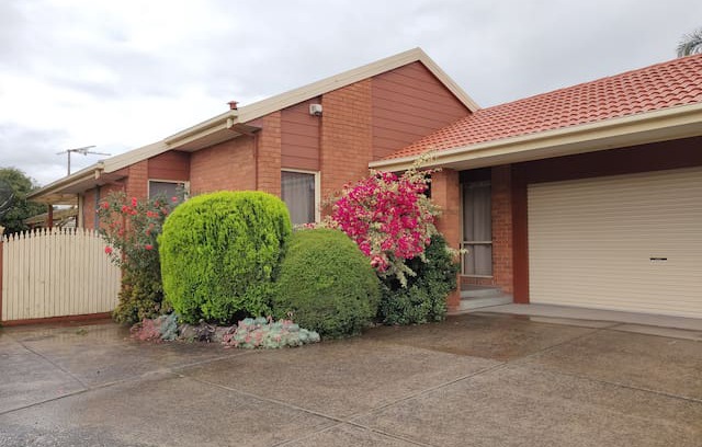 Wantirna South Villa | Big and lovely house in Wantirna South