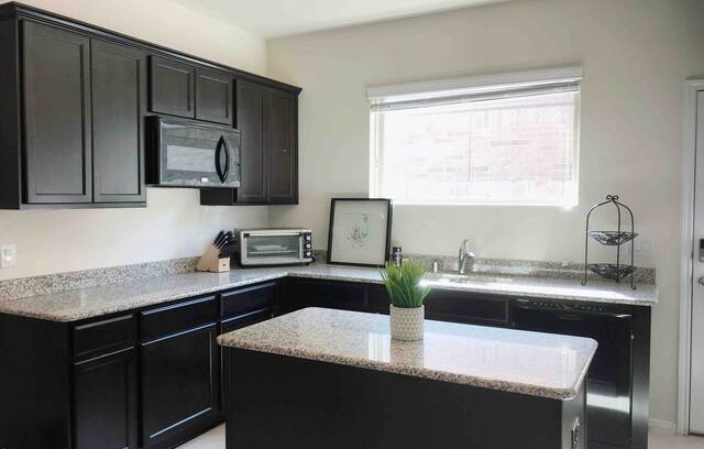 Spring Apartment | One Story Private Guest House in Spring, TX