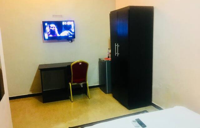 Lekki Phase 1 House | Esporta suites Lekki - Standard Room