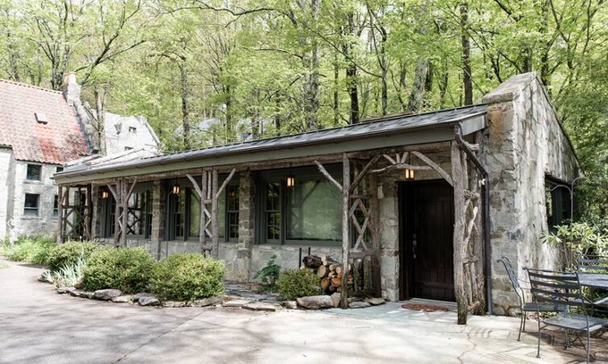Tynecastle Cabin | The Stone Cottage at Chateau DuMont