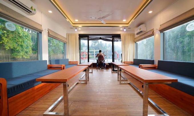 Kozhikode Boat Rental | Queen of Chaliyar - Luxury Houseboat Stay