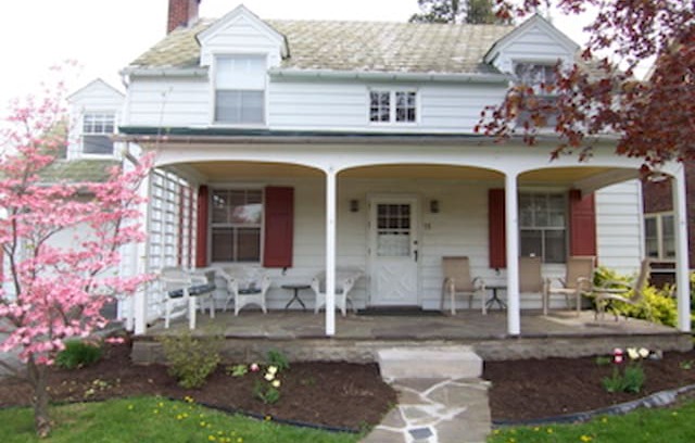 Paradise House | Amish Paradise Vacation Home