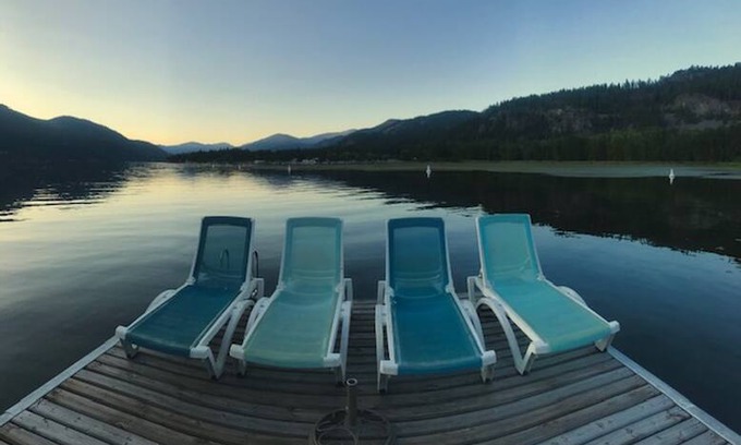 Christina Lake Cabin | Eagles End Retreat -Christina Lakefront Home