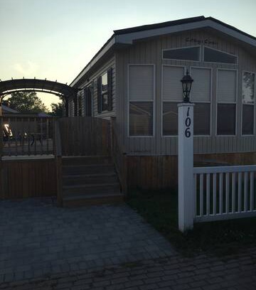 Sherkston Cabin | Sherkston Shores Paradise on Forest Grove