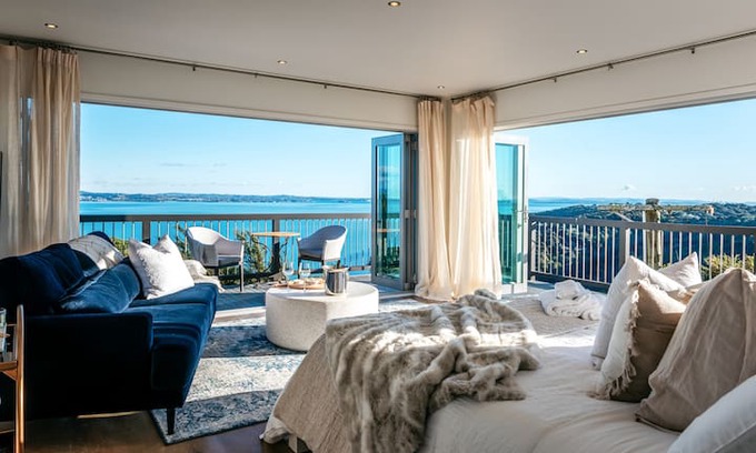 Omiha Apartment | The Penthouse at Tihi Lodge