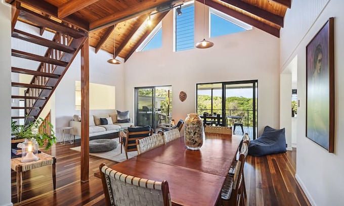 Sunshine Beach House | Beautiful Sunshine Beach Retreat with Heated Pool