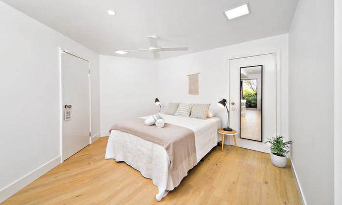 Byron Bay Apartment | Studio 59 - bright, airy, central Byron Bay.