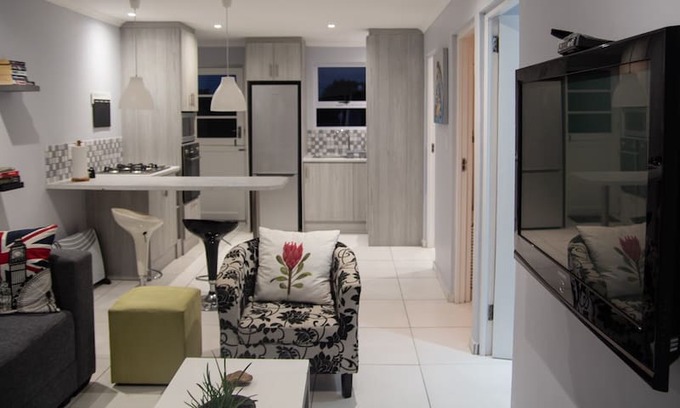 Eikenbosch Apartment | Holly Close Loft
