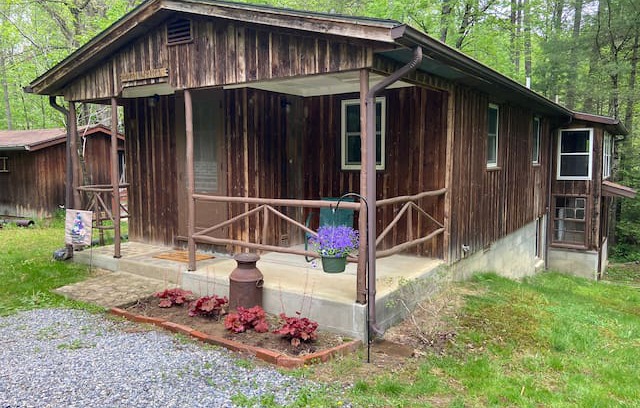 Dayton Cabin | The Camp at Willow Brook: a Modest Rural Retreat