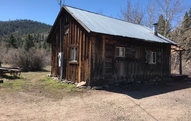 Alpine County Cabin | River Cabin at the Carson River Resort