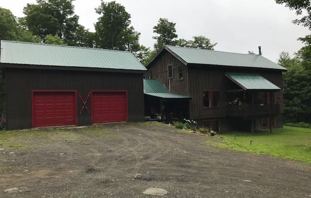 Tully Villa | Labrador Mountain House - Sleeps 16