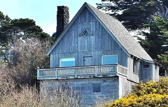 Bandon Cabin | Old Rustic Beach Cabin