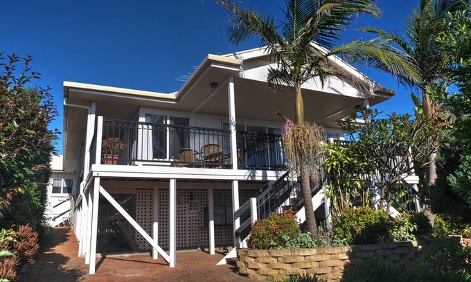 Emu Bay House | The Whitehouse - Emu Bay