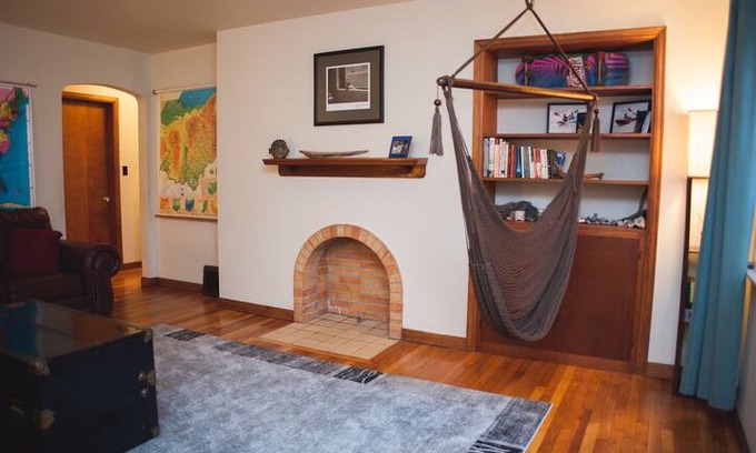 Clintonville Apartment | Family Friendly First Floor Clintonville Duplex
