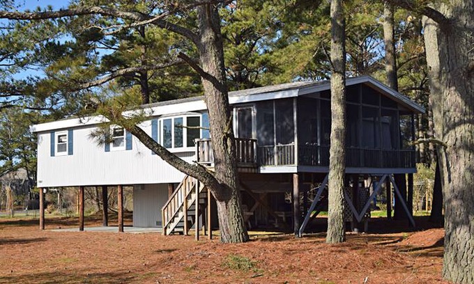 Deep Hole House | Pearl in the Pines-Oyster Bay, Water Views