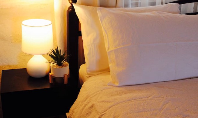 Denham Bed & Breakfast | ‘The Preachers Cottage’ Shark Bay BNB (1BRM)