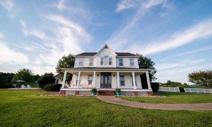 Beechgrove House | Spirit Hill 105 Jake Branch Rd Beechgrove TN