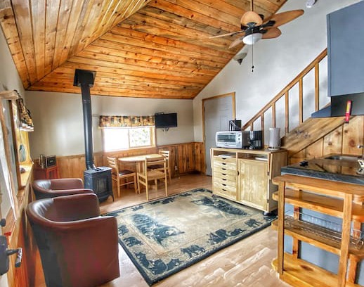 Walden Cabin | Cabin #4 @ Howling Coyote