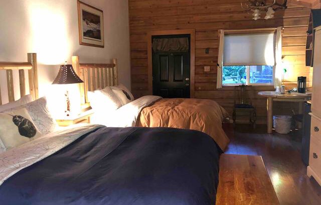 Forks House | Hawk Cabin at Hoh Rainforest Resort