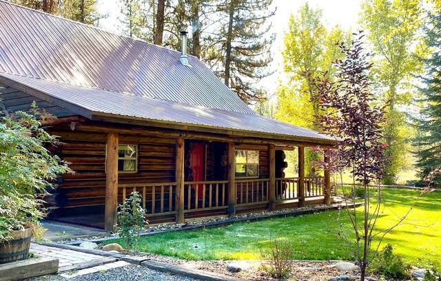 New Meadows Cabin | The Red Door Lodge