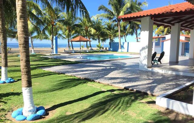 Acajutla House | Beautiful beach house: Rancho las Palmeras