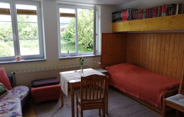 Ueberlingen Apartment | Freundliches Zimmer in Überlingen-Bambergen