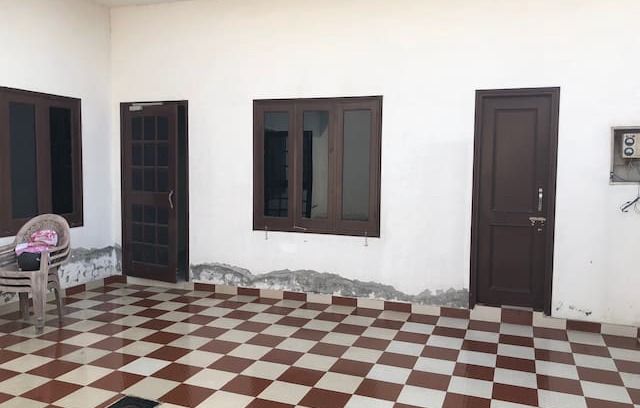 Waraich House | Homestay next to Dera Beas Gate 13
