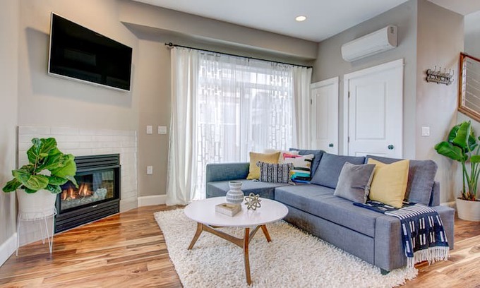 Arbor Lodge House | The Buffalo House-Newly Built Portland Digs