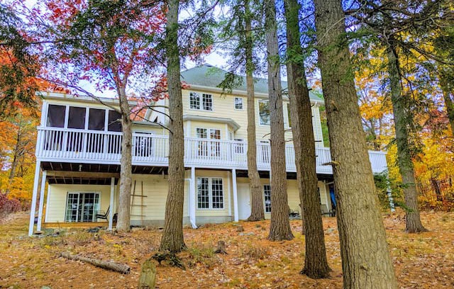 Bala Cabin | The "Yellow Cottage" on 300' of Muskoka shoreline!
