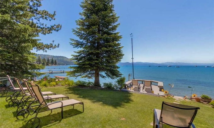 Tahoe Vista House | Moon Dunes - Lakefront