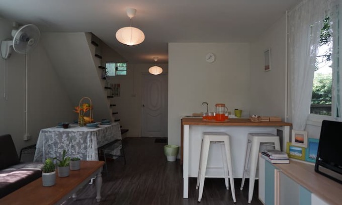 Ban Chang Lo House | ECO FRIENDLY HOUSE IN LOCAL NEIGHBORHOOD