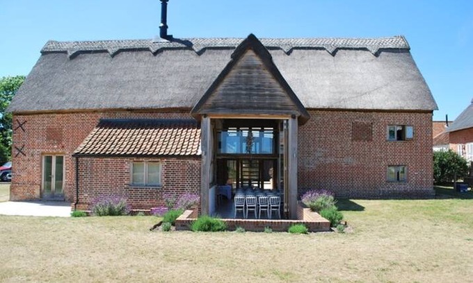 Beccles Other | Dove Barn contemporary isolation in suffolk