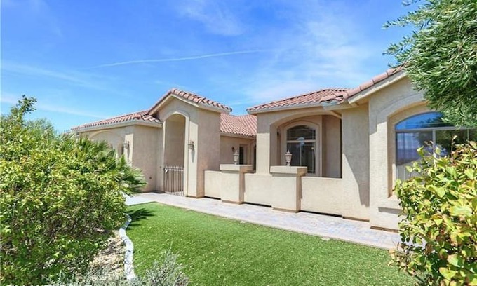 Pahrump House | Luxurious Private Casita-Pets Welcome!-Sanitized!
