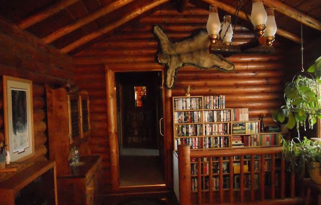Newport Cabin | Charming Log Cabin on Sacheen Lake.