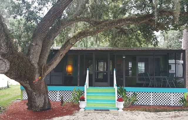 Inglis Cabin | Nita's Nest