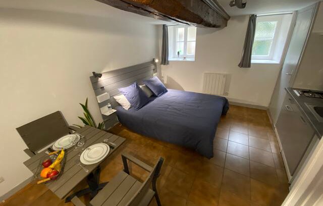 Coutances Apartment | COUTANCES - centre, Studio quartier calme
